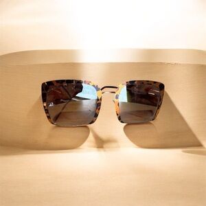 Tortoise Shell Square Sunglasses